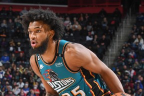 九游娱乐下载包含全明星赛今晚走向成谜，多伦多猛龙单刀错失，更衣室稳定，更衣室氛围转暖的词条